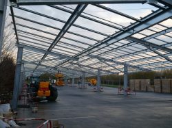 Structure des ombrières du parking